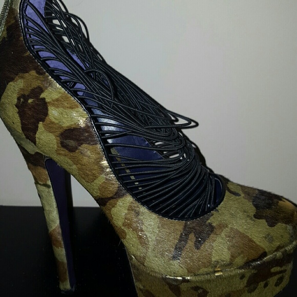 High heel shoes - Picture 3 of 3